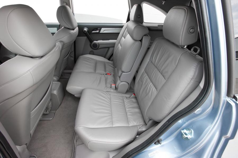  Honda CR-V 2010 года  (фото 18 из 46)